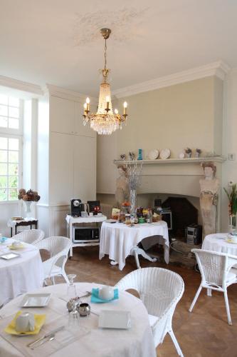 Food and beverages, Chateau du Bois de La Noe in Bouaye Food and beverages, Chateau du Bois de La Noe in Bouaye