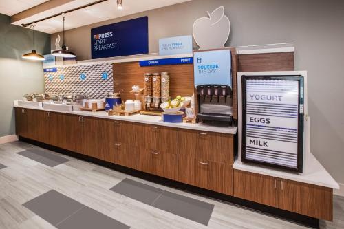 Holiday Inn Express & Suites Canton By IHG in 坎頓 Holiday Inn Express & Suites Canton By IHG in 坎頓