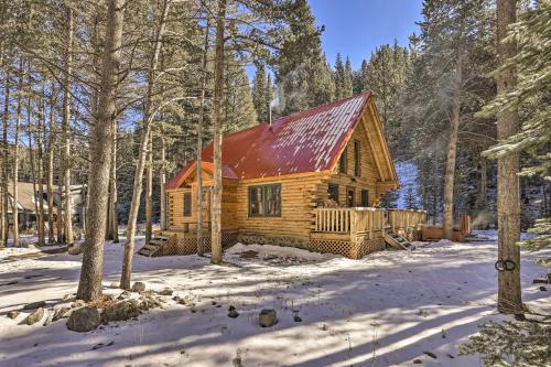 Cozy Updated Breckenridge Cabin with Hot Tub! in Blue River Cozy Updated Breckenridge Cabin with Hot Tub! in Blue River