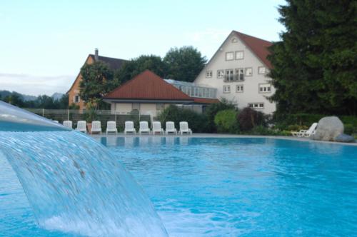 Basen, Landhotel Gutshof Camping Badhutten in Tettnang Basen, Landhotel Gutshof Camping Badhutten in Tettnang