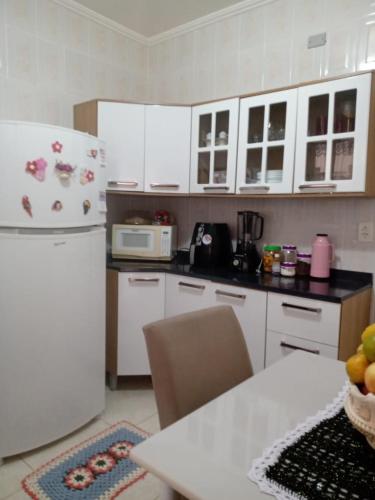 Kitchen, Casa de Ferias in Pereque Kitchen, Casa de Ferias in Pereque