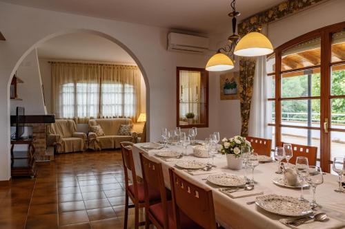 Casa Fontanals in El Pla del Penedes Casa Fontanals in El Pla del Penedes