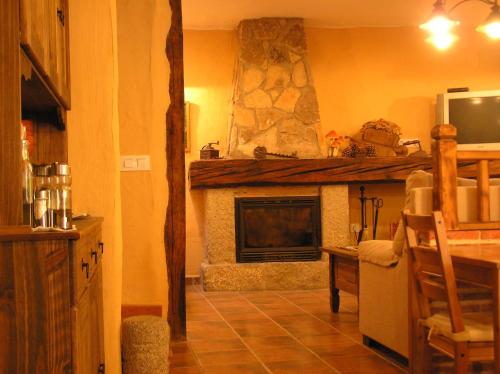 This photo about Hostal Rural Las Cuatro Calles shared on HyHotel.com