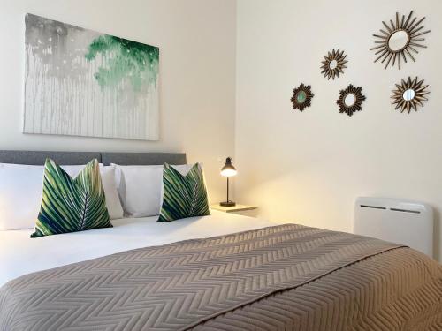 Gastenkamer, Fleets Height Apartment Ten in Fleet Central Gastenkamer, Fleets Height Apartment Ten in Fleet Central