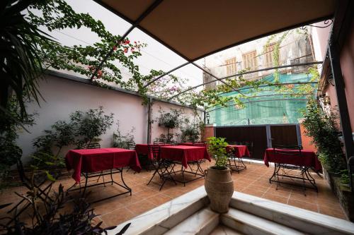Boutique Hotel Anagennisis in ปีร์กอส Boutique Hotel Anagennisis in ปีร์กอส
