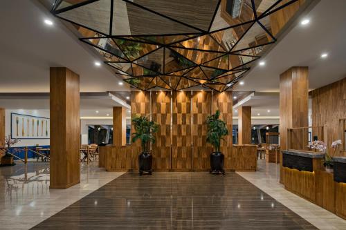 Lobby, Pollos Hotel & Gallery in Rembang Lobby, Pollos Hotel & Gallery in Rembang