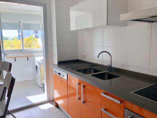 Konyha, Luminoso Apartamento a 10 minutos de Granada con Piscina in Alhendin Konyha, Luminoso Apartamento a 10 minutos de Granada con Piscina in Alhendin