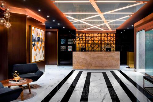 Lobby, Sens Hotel in Montreal (QC) Lobby, Sens Hotel in Montreal (QC)