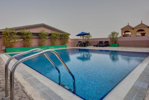 Bazen, Golden Tulip Al Barsha Hotel in Al Barsha Bazen, Golden Tulip Al Barsha Hotel in Al Barsha