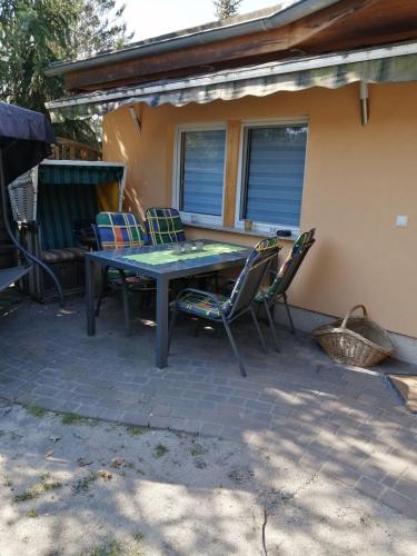 Spreewald Ruhig gelegenes Ferienhaus Golinski in Seenahe mit Kamin auf komplett umzauntem Grundstuck in Markische Heide Ot Leibchel Spreewald Ruhig gelegenes Ferienhaus Golinski in Seenahe mit Kamin auf komplett umzauntem Grundstuck in Markische Heide Ot Leibchel