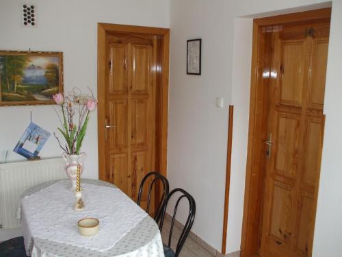 Petrovics Apartmanhaz 1 in Buk Petrovics Apartmanhaz 1 in Buk
