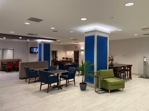 Előcsarnok, Holiday Inn Express Hotel & Suites Williamsport By IHG in Williamsport (Pennsylvania) Előcsarnok, Holiday Inn Express Hotel & Suites Williamsport By IHG in Williamsport (Pennsylvania)