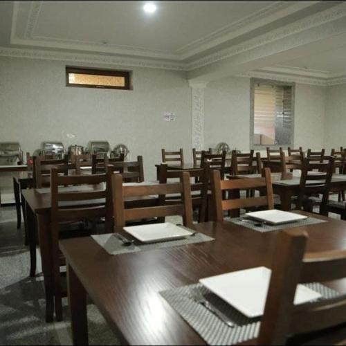 ROYAL AFROSIYOB in 卡爾希 ROYAL AFROSIYOB in 卡爾希