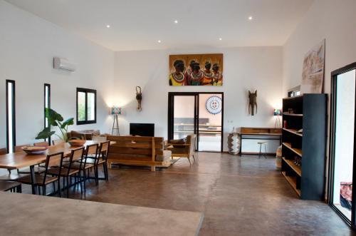 La Villa Awalie, maison de charme avec piscine in Sintijanas La Villa Awalie, maison de charme avec piscine in Sintijanas