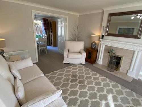 Large Modern 4 Bedroom House Kingsmead, Northwich in Northwich Large Modern 4 Bedroom House Kingsmead, Northwich in Northwich