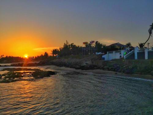 Strand, Coconut Pointe Villa & Beach Resort in Prampram Strand, Coconut Pointe Villa & Beach Resort in Prampram