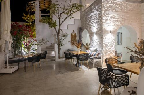8 Keys Residence in Paros 8 Keys Residence in Paros