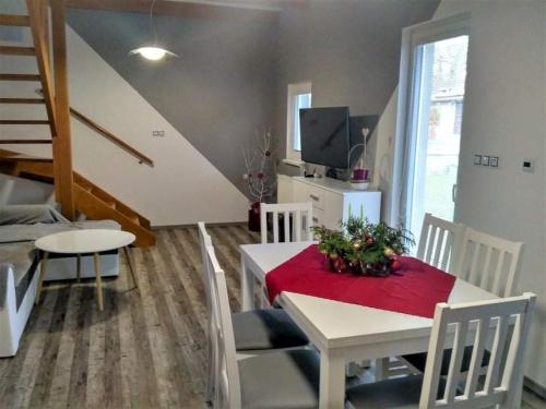 Apartmán Natálie v Zaječí (Apartman Natalie v Zajeci) in 德漢斯歐芬 Apartmán Natálie v Zaječí (Apartman Natalie v Zajeci) in 德漢斯歐芬