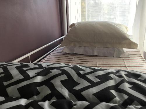Just for sleep - Parisian Male dorm room - daily stay from 20h to 10h in Bobigny Just for sleep - Parisian Male dorm room - daily stay from 20h to 10h in Bobigny