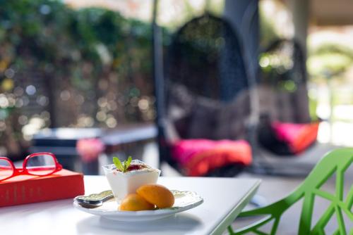 Balcony/terrace, Leonardo Boutique Tel Aviv Hotel in Tel Aviv Balcony/terrace, Leonardo Boutique Tel Aviv Hotel in Tel Aviv