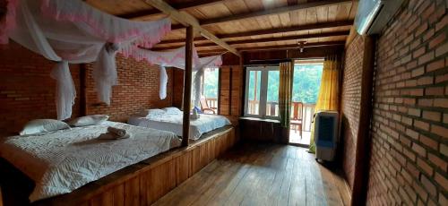 Bird Song Lodge in Nam Cat Tien Bird Song Lodge in Nam Cat Tien