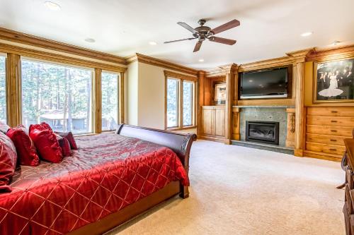 Alpine Luxury in Zephyr Cove (NV) Alpine Luxury in Zephyr Cove (NV)
