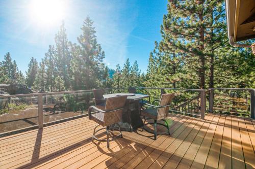 Alpine Luxury in Zephyr Cove (NV) Alpine Luxury in Zephyr Cove (NV)