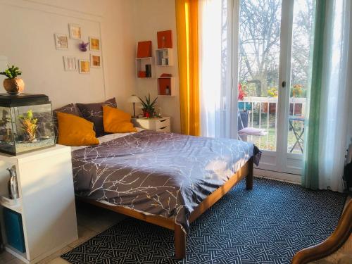 Charmant Room CHEZ NOUS bus direct ORLY in Ablon Charmant Room CHEZ NOUS bus direct ORLY in Ablon