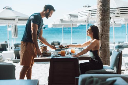 餐飲選擇, 米科諾斯布蘭克- 首選酒店及度假村 (Mykonos Blanc - Preferred Hotels & Resorts) in 歐諾斯 餐飲選擇, 米科諾斯布蘭克- 首選酒店及度假村 (Mykonos Blanc - Preferred Hotels & Resorts) in 歐諾斯