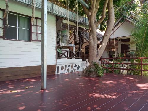 Comon Bungalow HaadChaoPhao in Ko Pha-ngan Comon Bungalow HaadChaoPhao in Ko Pha-ngan
