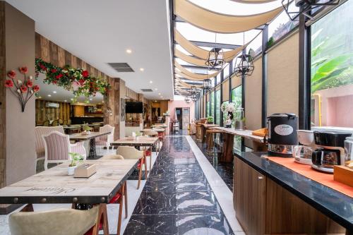 Restaurant, Sonia Residence near Herb Garden Pattaya Restaurant, Sonia Residence near Herb Garden Pattaya