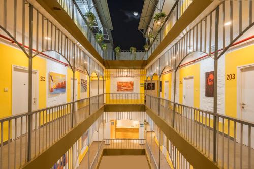 Фасада на хотела, Bedzzz Varanasi by Leisure Hotels, 1 Km from Dashwasamedh Ghat in Варанаси Фасада на хотела, Bedzzz Varanasi by Leisure Hotels, 1 Km from Dashwasamedh Ghat in Варанаси