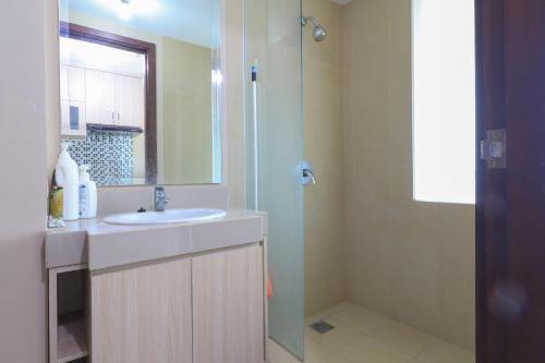 Fürdőszoba, U Residence Karawaci by Ana Room in Karawaci Fürdőszoba, U Residence Karawaci by Ana Room in Karawaci