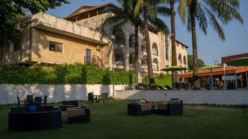 Riviera Taouyah Hotel in Conakry Riviera Taouyah Hotel in Conakry