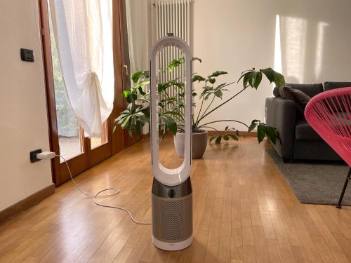 Entire accommodation with private garden near Milan and Lake Como - Free parking - Family friendly in Seregno Entire accommodation with private garden near Milan and Lake Como - Free parking - Family friendly in Seregno
