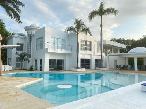Espectacular Casa Condominio Lagos del Peñón Girardot-Colombia (Espectacular Casa Condominio Lagos del Penon Girardot-Colombia) in Girardot Espectacular Casa Condominio Lagos del Peñón Girardot-Colombia (Espectacular Casa Condominio Lagos del Penon Girardot-Colombia) in Girardot