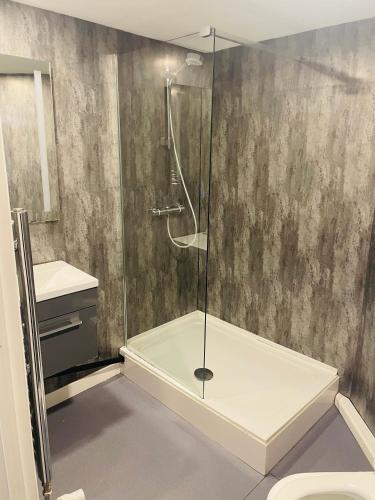 Bathroom, Hotel Express Newcastle Gateshead in Newcastle upon Tyne Bathroom, Hotel Express Newcastle Gateshead in Newcastle upon Tyne