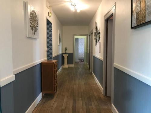 ردهة, Logis Le Cheval Blanc in Sancergues ردهة, Logis Le Cheval Blanc in Sancergues