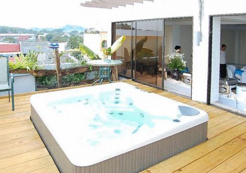 Ausstattung, Sky Garden Hotel by RedDoorz in Roxas City (Capiz) Ausstattung, Sky Garden Hotel by RedDoorz in Roxas City (Capiz)