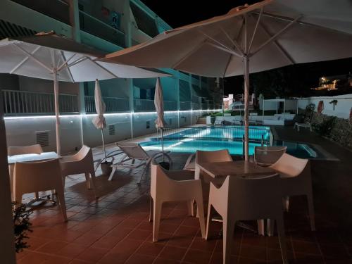Facilities, Hostal S'Algaret in Menorca Facilities, Hostal S'Algaret in Menorca