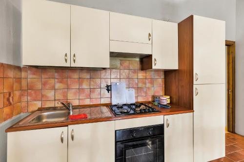 Kitchen, Casettina in Loiri Kitchen, Casettina in Loiri