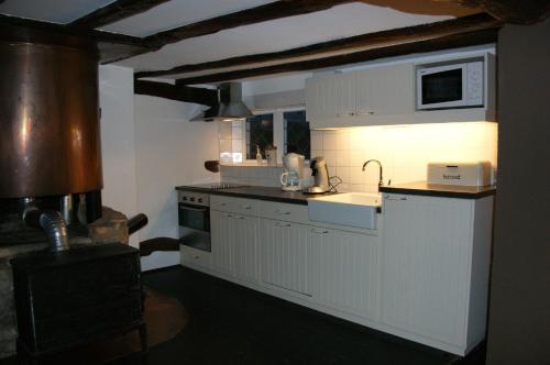 Authentiek Eifelhuis in Hellenthal-Hahnenberg Authentiek Eifelhuis in Hellenthal-Hahnenberg