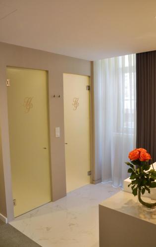 Bathroom, Hotel do Parque in Braga Bathroom, Hotel do Parque in Braga
