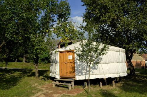 Tampilan eksterior, Őrálló Szer (Orallo Szer) in Oriszentpeter Tampilan eksterior, Őrálló Szer (Orallo Szer) in Oriszentpeter