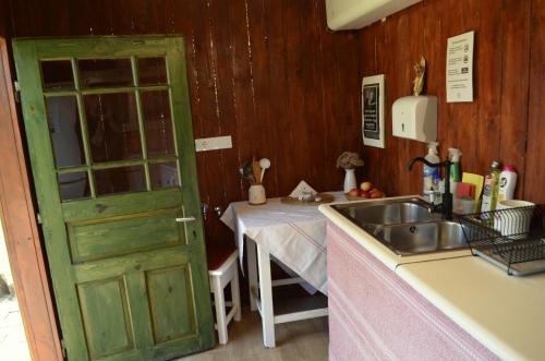 Dapur, Őrálló Szer (Orallo Szer) in Oriszentpeter Dapur, Őrálló Szer (Orallo Szer) in Oriszentpeter