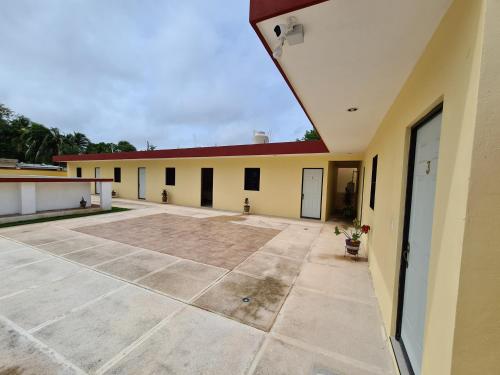 Hotel La Piramide Izamal in Las Cinco Calles Hotel La Piramide Izamal in Las Cinco Calles