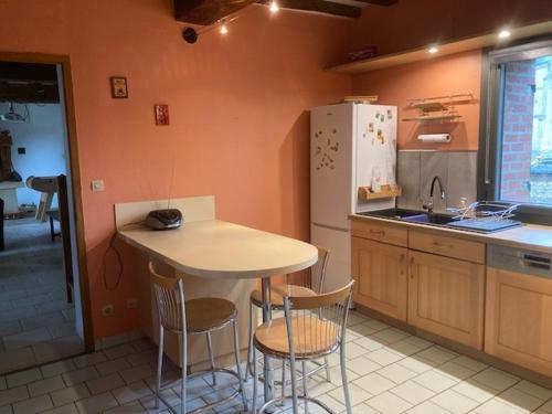Grande maison pour 12 a 15 personnes avec jardin petanque baby foot, cheminee et barbecue pres de Fe in Contremoulins Grande maison pour 12 a 15 personnes avec jardin petanque baby foot, cheminee et barbecue pres de Fe in Contremoulins
