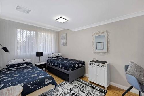 Spacious 2BR near The Entrance Beach - 7Min Walk! in Σέντραλ Κόουστ Spacious 2BR near The Entrance Beach - 7Min Walk! in Σέντραλ Κόουστ