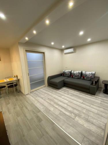 Замечательная евродвушка район Теремков 209 (Замечательная евродвушка раион Теремков 209) in Hatne Замечательная евродвушка район Теремков 209 (Замечательная евродвушка раион Теремков 209) in Hatne