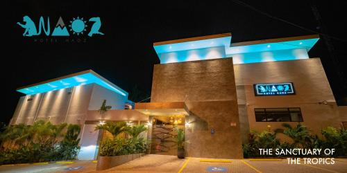 Buitenkant, Hotel Naoz in Quepos Buitenkant, Hotel Naoz in Quepos